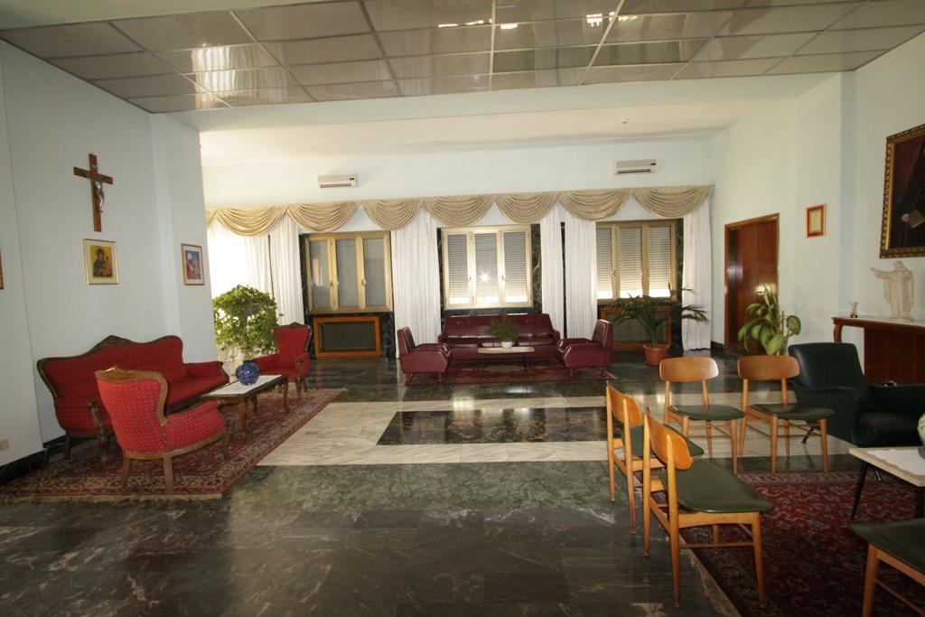 Casa Per Ferie Margherita Diomira Hotel Roma Ngoại thất bức ảnh