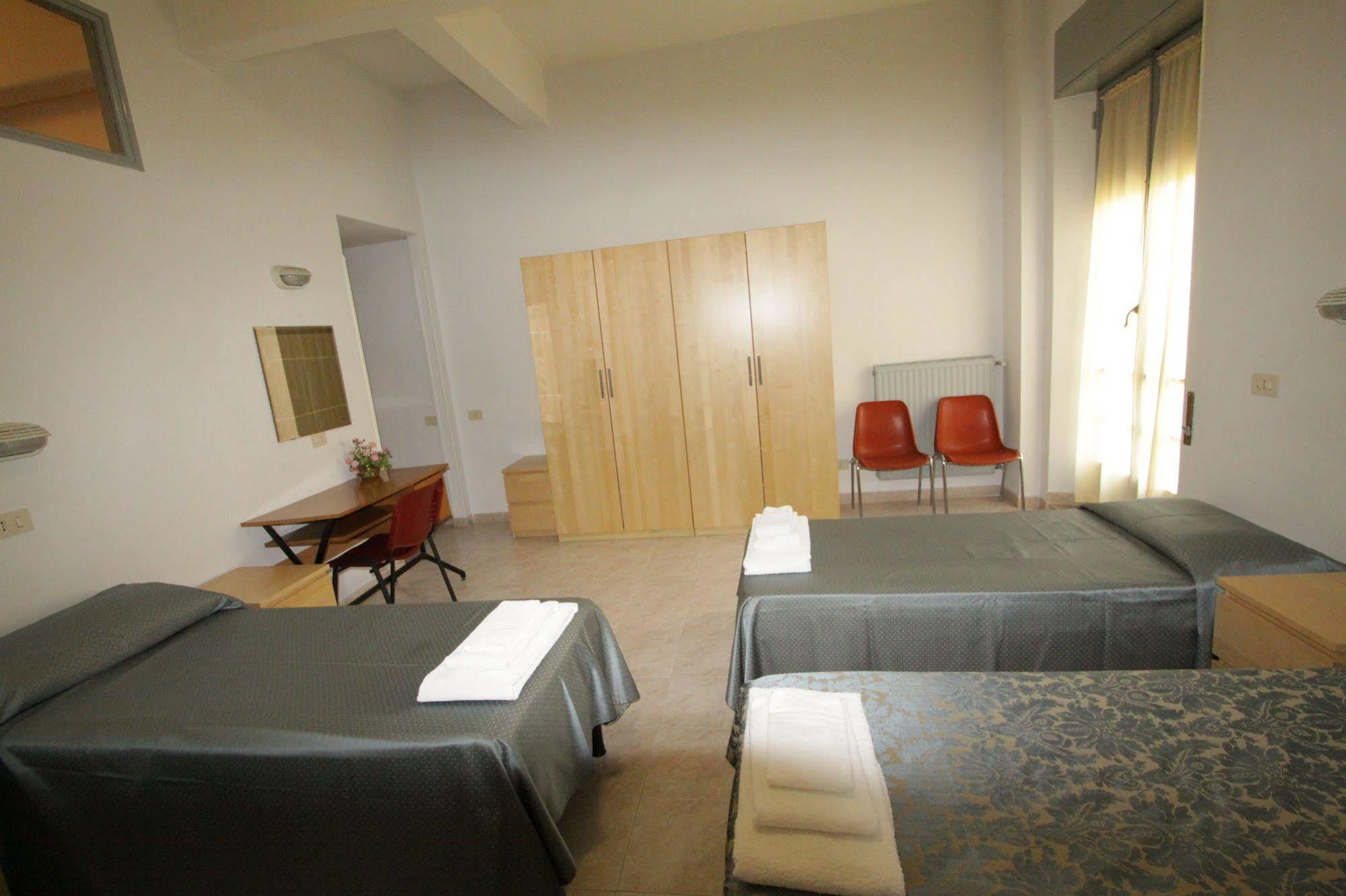 Casa Per Ferie Margherita Diomira Hotel Roma Ngoại thất bức ảnh